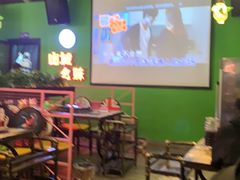 大堂-川渝窈妹纸包鱼·齐齐哈尔烤肉