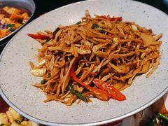 -川流不息·地道川菜·小龙虾(松东路店)