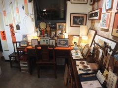 -邊城書店