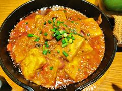 蒜香火腿包浆豆腐-云海肴·汽锅鸡·云南代表菜(天山百盛优客店)