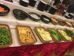 -顺峰海鲜酒楼(省府店)