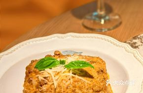 Daniele's Traditional Lasagna