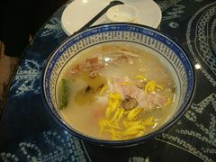 -桥香园过桥米线(国贸店)