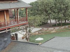 -湖泉半山温泉