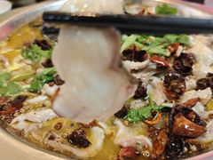 -何哥鲜鱼餐厅(龙湖花园店)