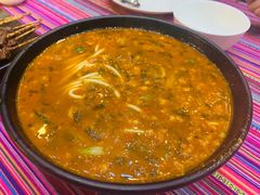 -香巴拉云南餐厅(华莱坞店)