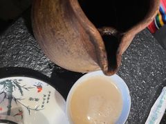 -藏地尼西黑陶餐馆.藏餐.酒馆