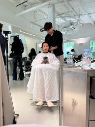 -SALON DE VANHADA
