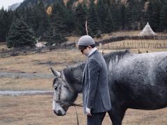 -雪山梁子