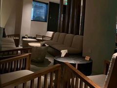-Hideout Hookah Lounge·隐觅地