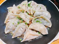 葱香煎饺-小金鬼·煎饺·鸽子汤