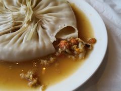 陈士荣蟹黄汤包-鸿运酒楼