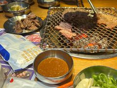 -老炉家木炭烤肉(长江国际店)