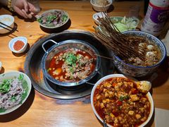 -大众跷脚牛肉馆·非遗传承单位(峨眉山店)