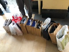 -王府井奥莱临潼小镇(临潼店)