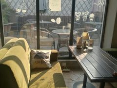 -新沙洞咖啡(泉乐坊店)