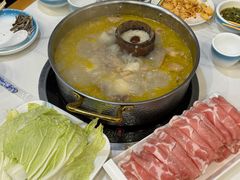 -朴小妹人参鸡汤火锅(长白山万达店)
