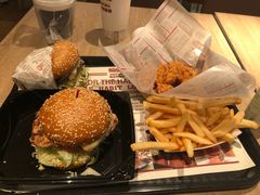 -The Habit Burger Grill 哈比特汉堡(复兴soho店)