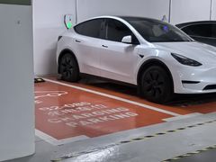 -百联西郊购物中心·停车场