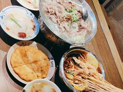 -肖四女乐山跷脚牛肉(南汇大学城生活广场店)