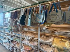 -猫的天空之城概念书店(北戴河蔚蓝海岸店)