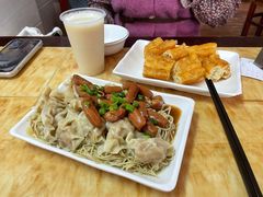 肠仔云吞面-新园饮食店(香洲总店)