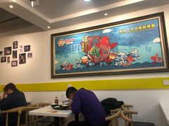 大堂-鲲少爷烤鱼饭.螺蛳粉·清真(爱琴海店)