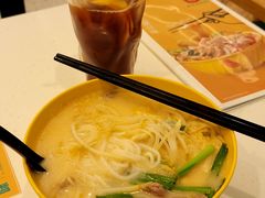 -谭仔米线(皇庭广场店)