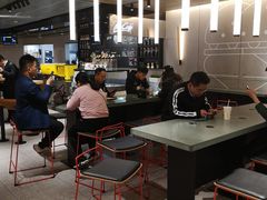 大堂-麦当劳(龙阳路店)