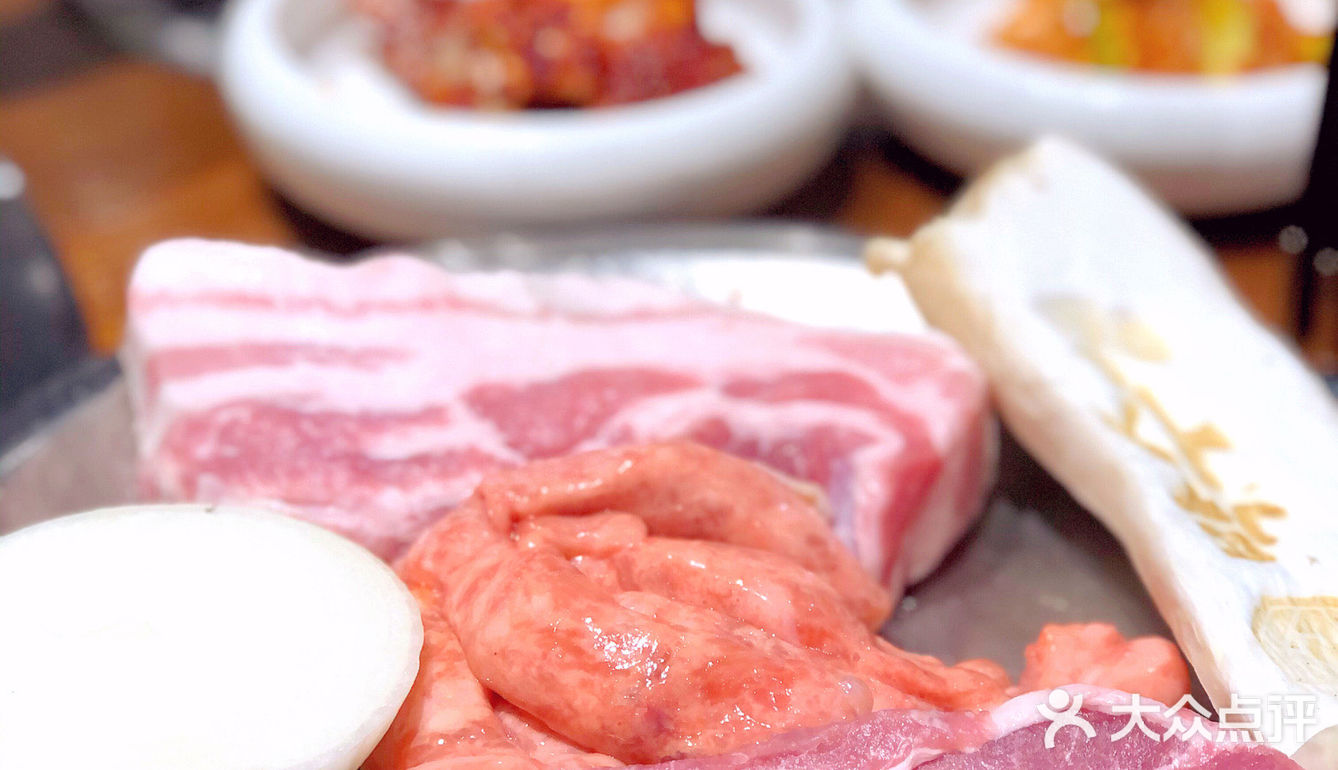 🇰🇷敲有氛围的正宗韩式传统烤肉，仿佛置身韩国