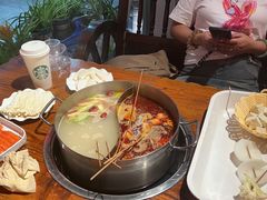 -乐山串串香老火锅(鼓楼店)