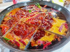 -正贰捌经重庆老火锅(建设路店)