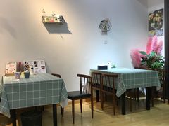 -米思·粥铺(彩虹汇店)