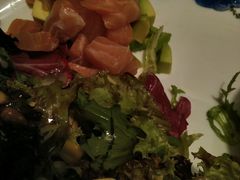 三文鱼牛油果蔬菜沙拉-肆月河豚·新淮扬(金融街店)