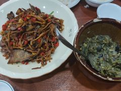 -湖南人家湘菜馆(镇江路店)