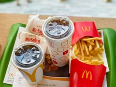 -麦当劳(展览路店)