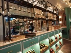 -唐宫小聚(新港中心店)