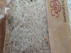 胚芽核桃吐司面包-红宝石·鲜奶小方(万航店)