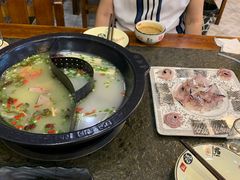 -景明轩•养生酸汤鱼火锅 云贵鲜菌 现舂野果酸汤(王寨小区店)