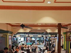 -大食代美食广场(上海中心店)