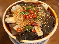 -炉小二铜锅牛蛙•川湘菜(三里屯店)