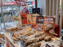 -85度C(生甜甜圈研究工坊·上海平凉店)