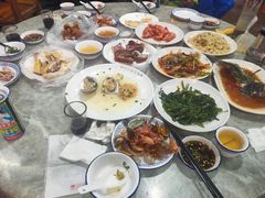 -四川小胡子海鲜(丁村万人海鲜广场店)