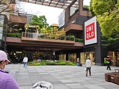 -瑞虹新天地月亮湾