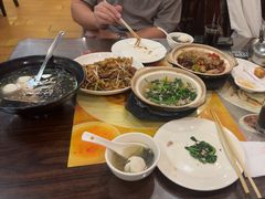 -盛中钰广味小馆