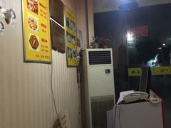 -董姑娘黄焖鸡米饭(辉县店)