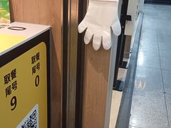 -麦当劳(深圳北站B2检票口楼上)