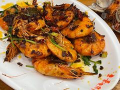 -老东镇啤酒屋海鲜加工·蒸汽海鲜·海鲜烧烤(台东店)