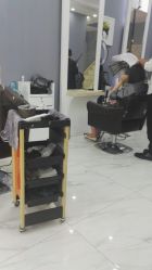 -DL HAIR SALON