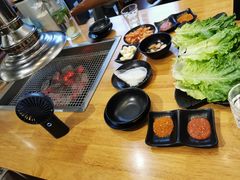 -肉甲韩国木炭烤肉(新壹街1店)